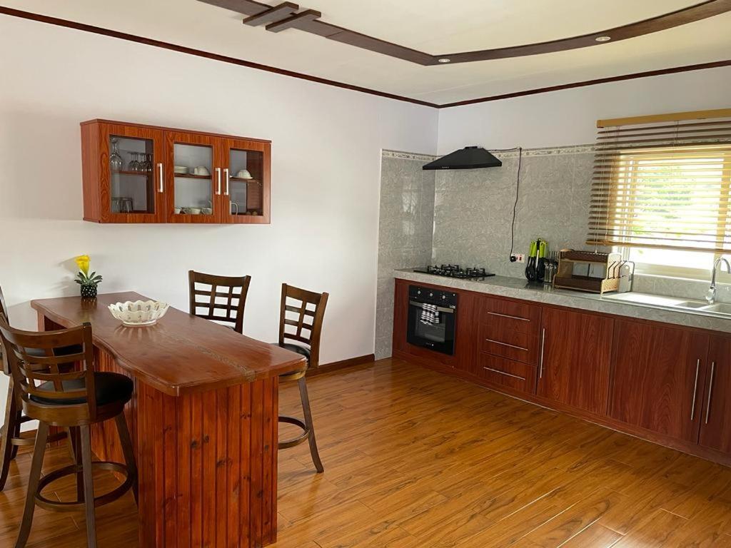 Mokara Holiday Apartment アンス・ロワイヤル エクステリア 写真
