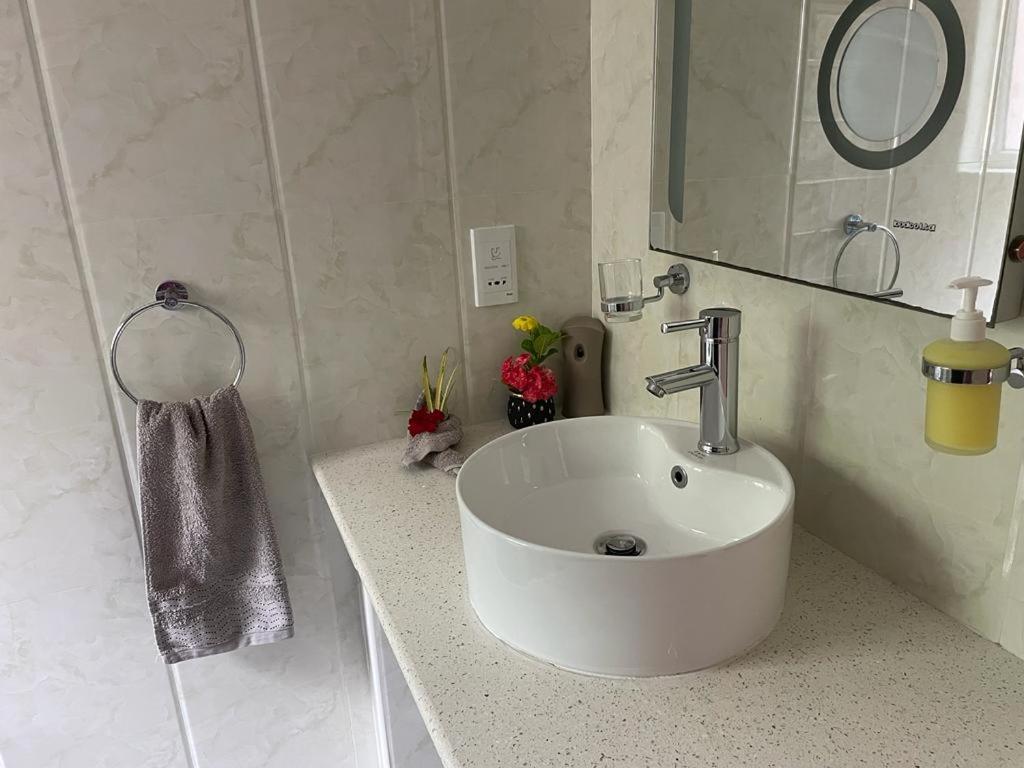 Mokara Holiday Apartment アンス・ロワイヤル エクステリア 写真