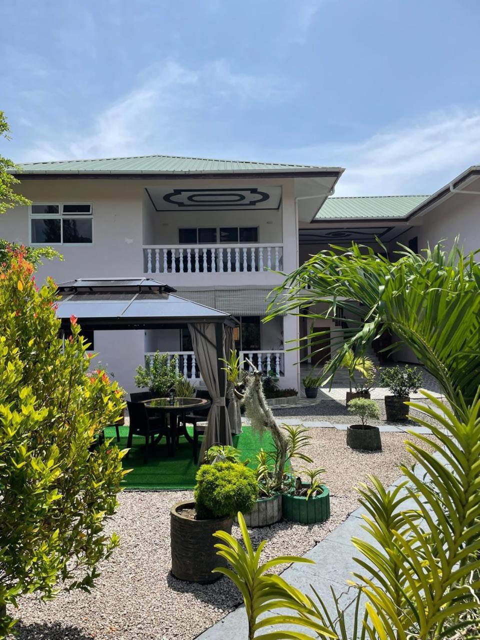 Mokara Holiday Apartment アンス・ロワイヤル エクステリア 写真